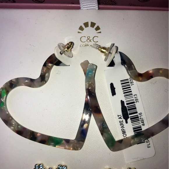 C & C California Twice the heartache Earrings - Picture 4 of 5